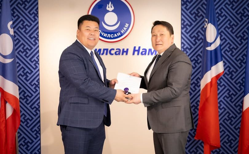 Монголын либерал нам АН-тай нэгдэх хүсэлтээ өгчээ